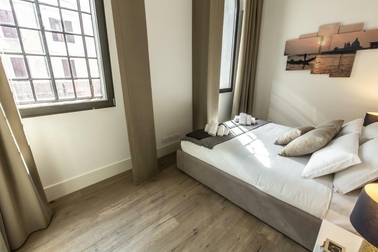 Appartement Elegant Fornasa Vecia, Canal View With A Beautiful Garden R&r Venetië