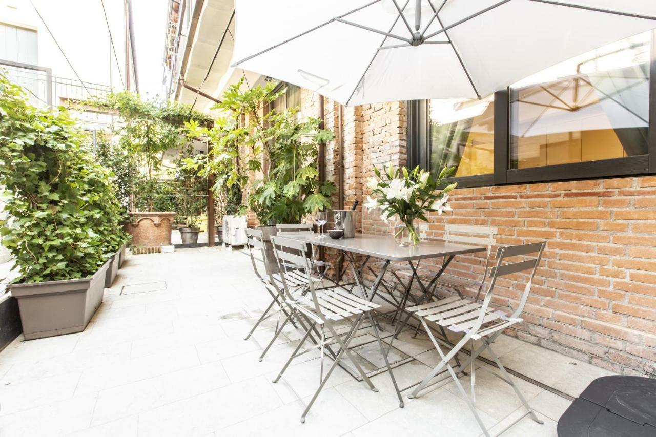 Elegant Fornasa Vecia, Canal View With A Beautiful Garden R&r * Venetië